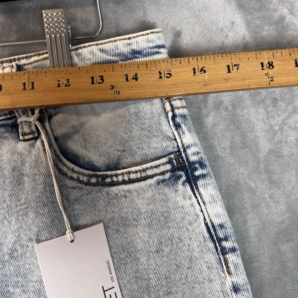 Vervet Jeans Selena High Rise Straight Leg Light Acid Wash Frayed Hem 28 - Picture 6 of 12